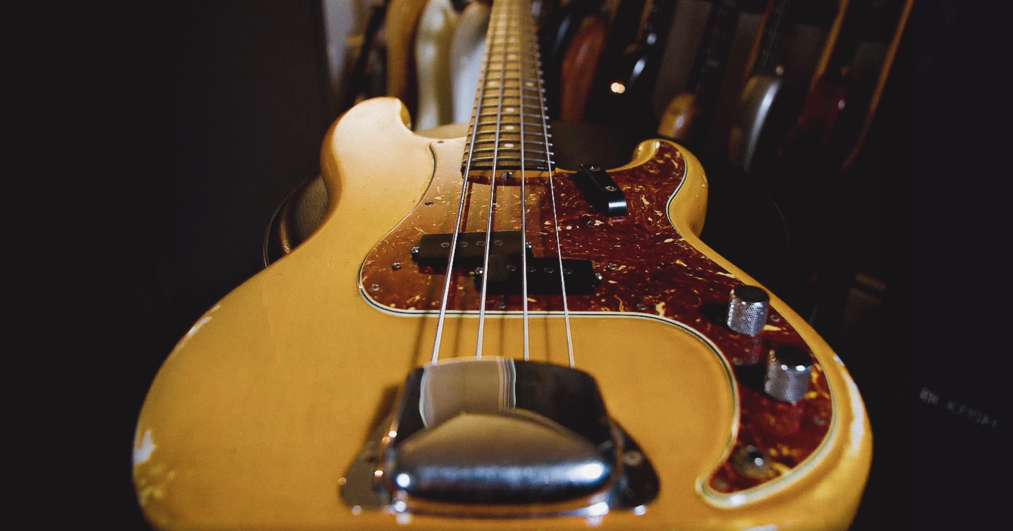 fender masterbuilt basses